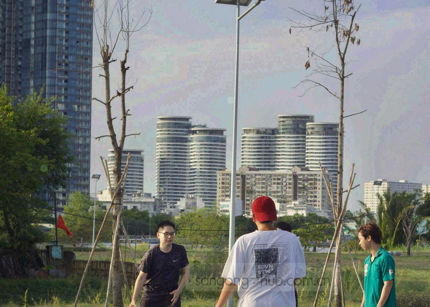 福建省地图轮廓上标注九个城市的服务网点与响应半径示意